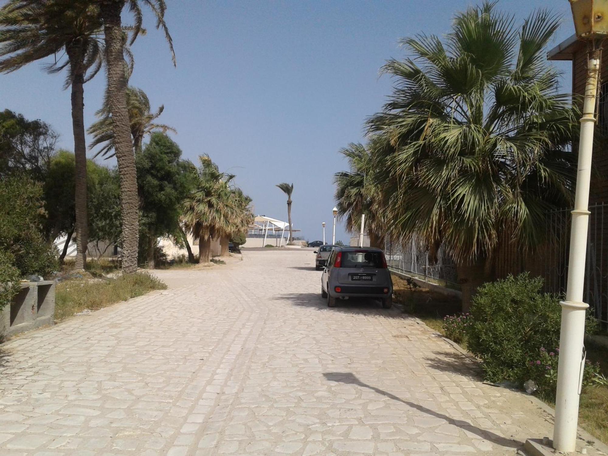 Duplex Pied Dans L'Eau Avec Magnifique Vue Sur Mer Monastir Exterior foto